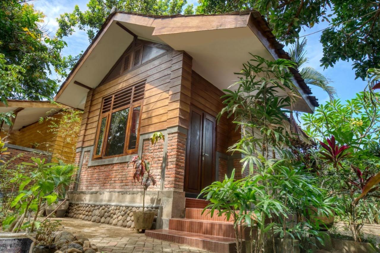Bata Merah Homestay Banyuwangi  Exterior photo