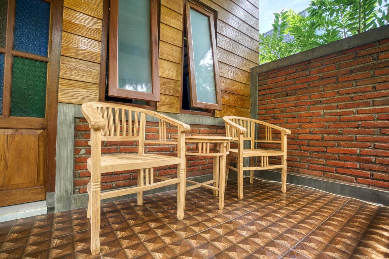 Bata Merah Homestay Banyuwangi  Exterior photo