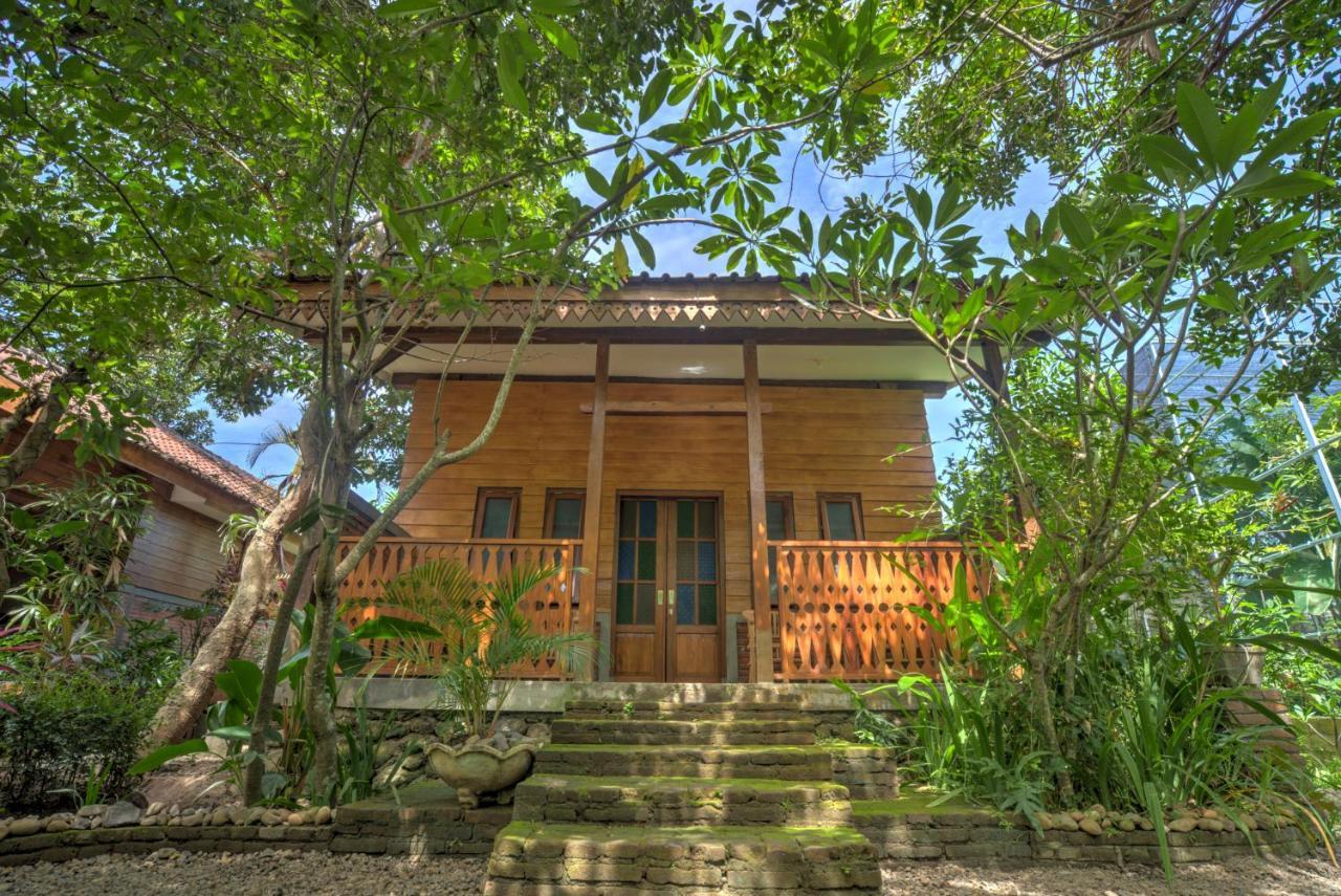 Bata Merah Homestay Banyuwangi  Exterior photo