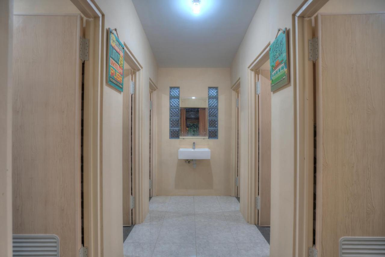 Bata Merah Homestay Banyuwangi  Exterior photo