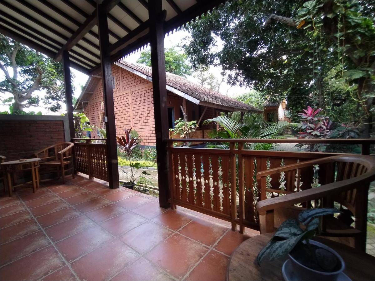 Bata Merah Homestay Banyuwangi  Exterior photo